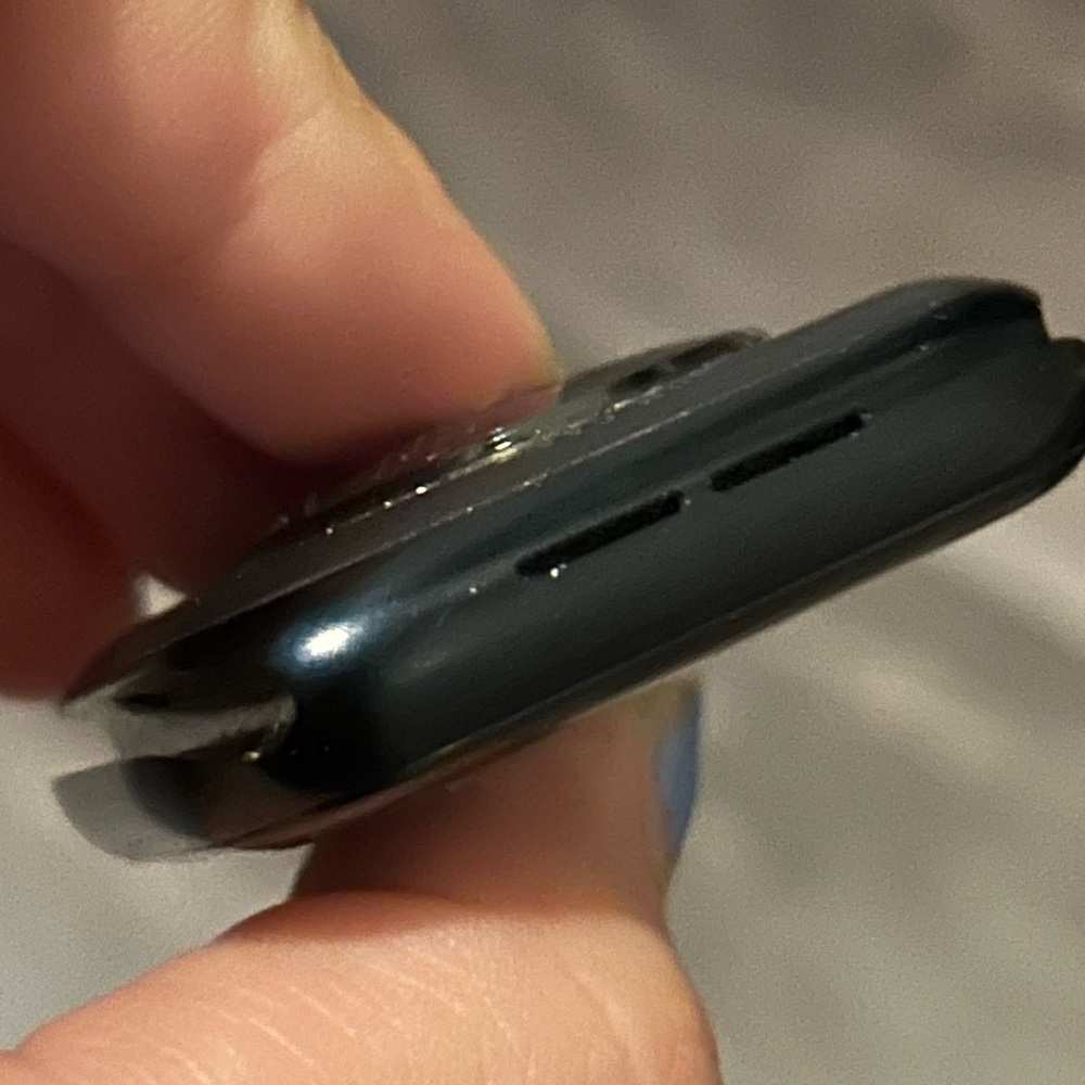Apple Watch SE 44MM Black - Picture 3 of 7